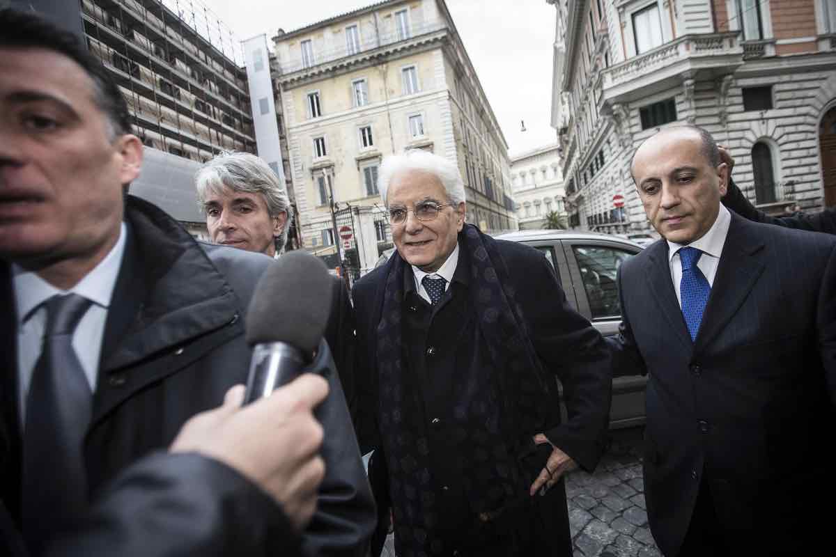 Mattarella grave intervento politica auto